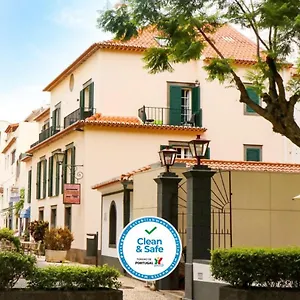 2* Hotel Amparo